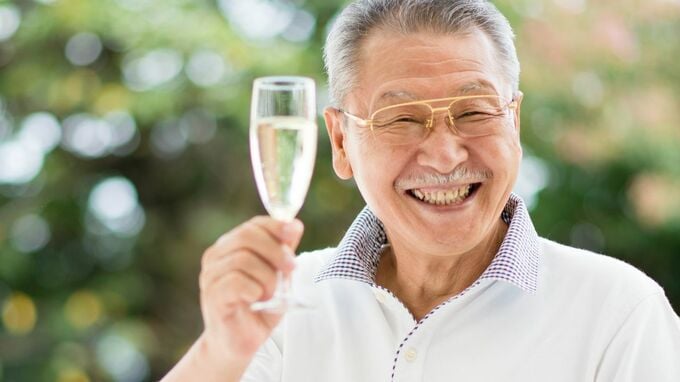 金は使ってナンボだろ！…「金融資産1億円」で早期退職した60歳元会社員、豪華リフォーム・外車・グルメ三昧の果て、わずか7年で“破産寸前へ転落”の末路