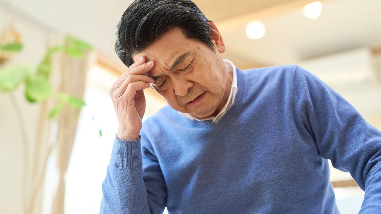 悔やんでます…「年金月18万円」「老後資金3,000万円」65歳男性、思わず青ざめた「預金残高」の衝撃