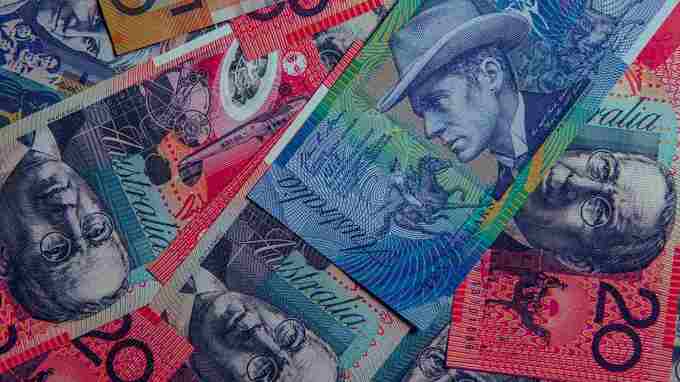 豪中銀はQEを延長