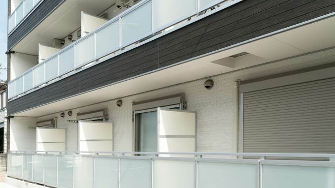 「たまには帰ってきなさいよ…」LINEを既読スルーされ、心配が爆発――月収22万円・東京で一人暮らしの23歳長男のアパートを“黙って訪ねた”48歳母が絶句した理由