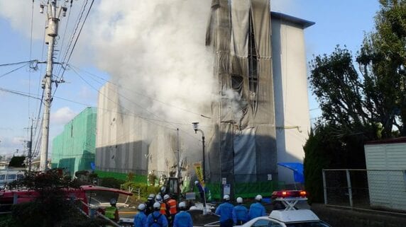 アパートの一室で入居者が「火災」を起こしてしまった！修繕費がオーナー負担にならないための「最善の準備」【弁護士が解説】