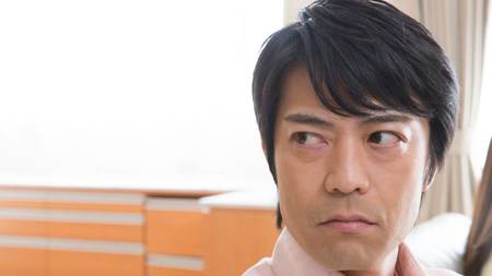 弟は兄に裏切られた気分…（※写真はイメージです／PIXTA）