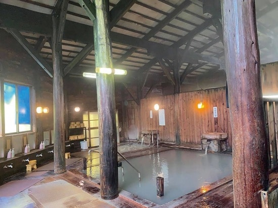 出所：『温泉博士×弁護士が厳選、とっておきの源泉かけ流し325湯』（合同出版）より抜粋