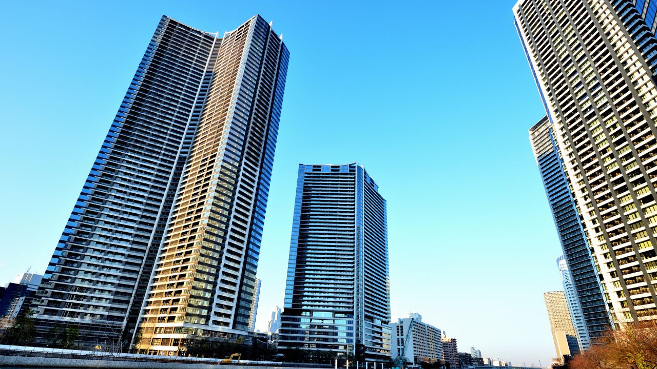 「あんなにドヤってたのに」3年前に父の〈8,000万円のタワマン〉を相続した36歳長男…32歳次男に「いまさらだけど後悔してる」とぼやいたワケ