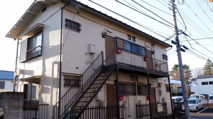 「1億円持っていた。でも、意味なかった」…住まいは“家賃7.8万円の木造アパート”、休日は“一日中スマホ”の44歳会社員。変化のきっかけは「たった一人、部屋で昏倒した夜」