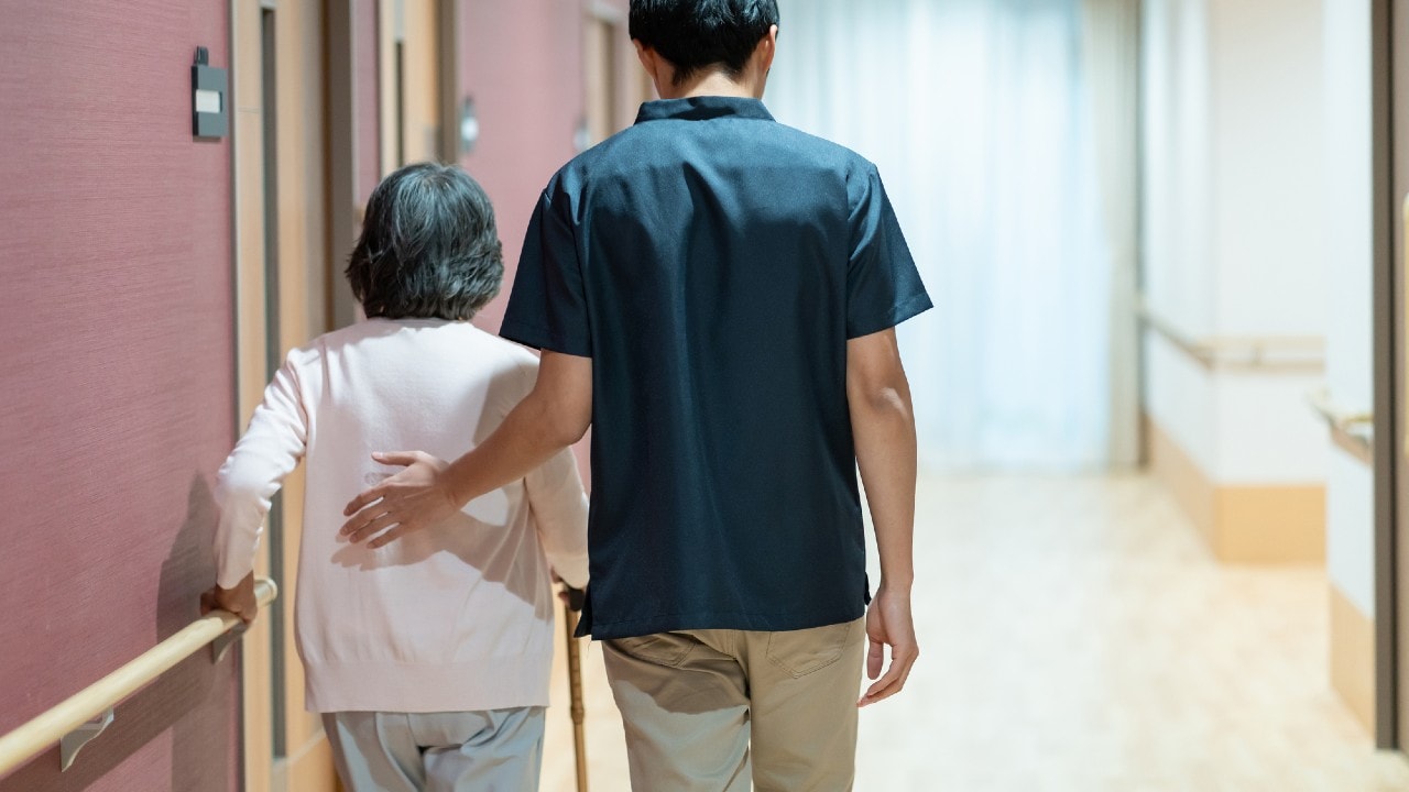 老人ホームの入居は誰のため?…厄介払いでは家族が崩壊する