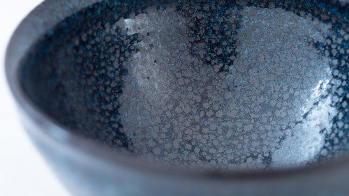 黒田家が保有していた油滴天目茶碗が1170万ドル（当時のレートで約12億円）で落札されたという。（※画像はイメージです／PIXTA）