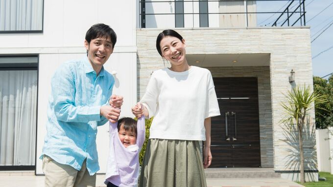 こんな家、建てるんじゃなかったな…世帯年収900万円・35歳パート妻、5,800万円で手に入れた〈夢のマイホーム〉で暮らすも「憂鬱すぎる毎日」に涙