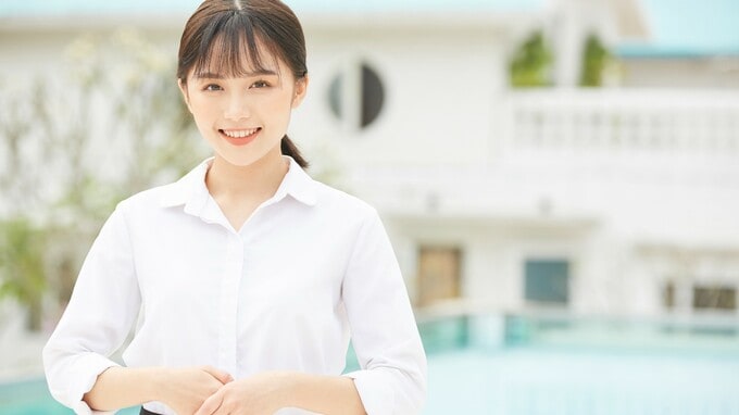 「正社員以外はありえない」と思っていたが…24歳女性、〈リゾートバイト〉に転身。ボーナスなしでも給料は「正社員時代と変わらず」