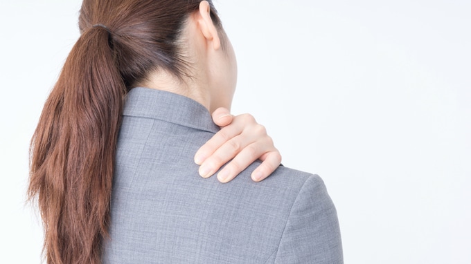 なぜ腕はぐるりと360度回る？ 骨格から見た「肩」の構造