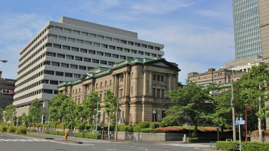 株価&ドルは上昇・公共投資の効果はイマイチ・成長戦略は地味過ぎて…あの〈アベノミクス〉を振り返る