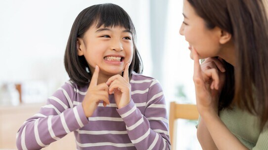 歯列矯正は13~15歳!最適な時期は子どもの成長や男女で違う