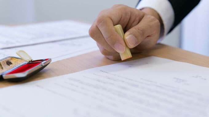 騙されて不動産を売却…民法上、取り戻すことはできる？