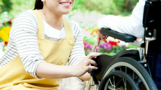 老人ホーム入居できた途端に態度が豹変！無責任家族のはた迷惑