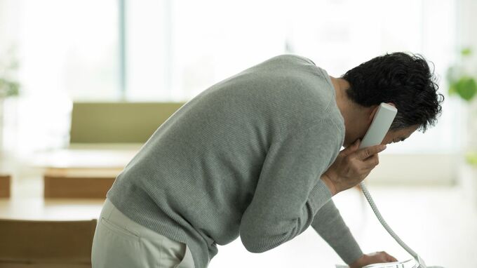 「仕送りの延長お願いします」…息子の就職内定に歓喜した年収600万円・50代父。“まさかの電話”で直面した「親の限界」