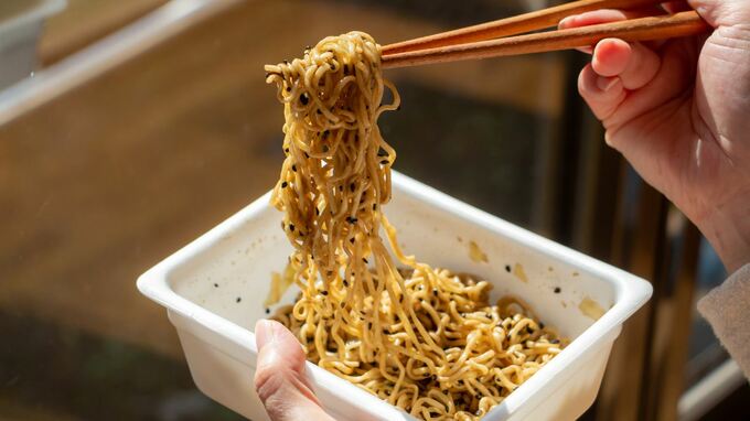 ペヤングの製造会社が「ゴキブリ混入事件」で潰れなかった理由