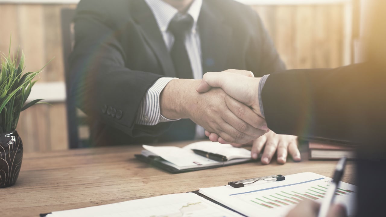 「特定企業への依存」を解消する契機としたい事業承継