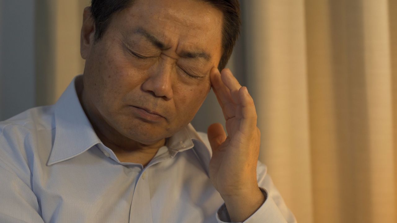 自分も年金をもらう年齢なのに…「年金月5万円」92歳母を支える65歳の独身息子、「年金月16万円」を初めて受け取った夜に漏れた「禁断の本音」