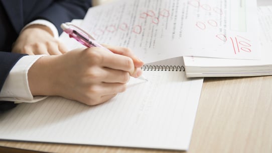 勉強をするときに「ハチマキ」を巻いてはいけない理由とは？