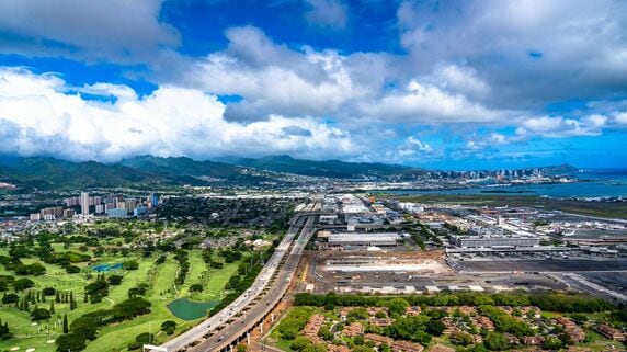 観光や投資はどう変わる？車社会ハワイに登場した完全自動運転鉄道「スカイライン」が与えるインパクトと今後の課題