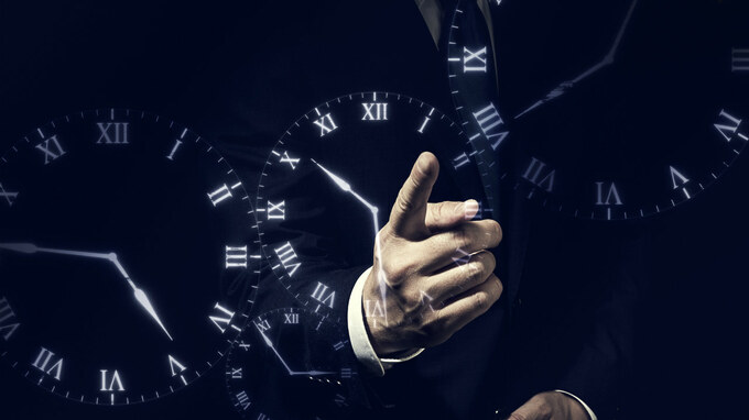 残業時間の例で解説…「IT化」を導入すべきか、やめるべきか？