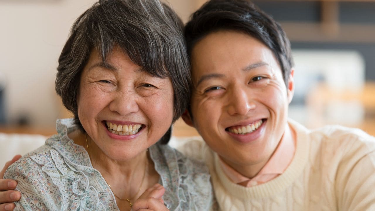 もう帰ってこなくていいのよ…帰省貧乏を嘆く42歳息子を、「年金月16万円」70歳母が拒絶した「愛ある本音」