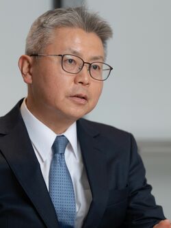 寿精版印刷株式会社　取締役　総務本部　本部長　山下耕三氏
