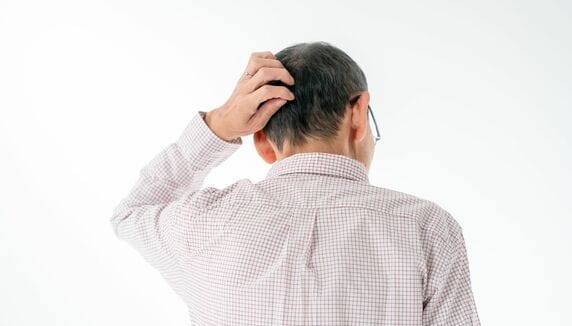 「年金暮らしのくせに」「年寄りはレジでもたついて迷惑だ」…若者世代の理不尽な言動に委縮するシニアが増加中？〈老害恐怖症〉という現代病【精神科医・和田秀樹の助言】