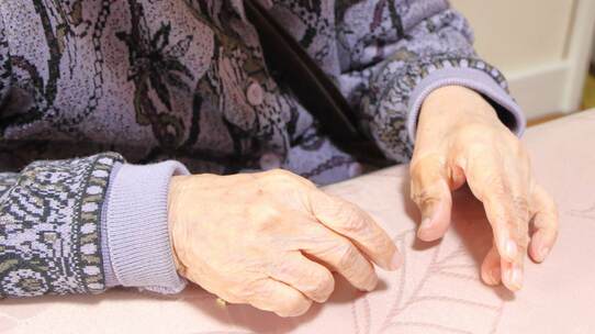 長生きの秘訣は?「センテナリアン(100歳長寿者)の研究」で分かった意外事実【医師が解説】