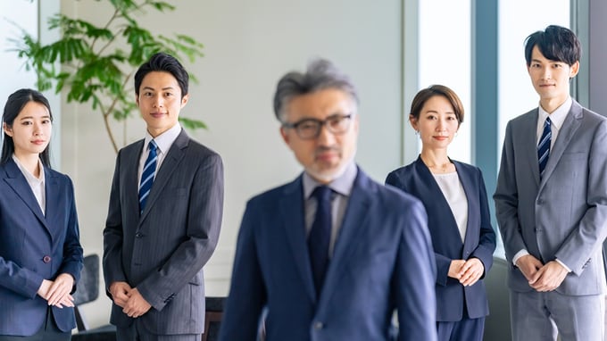 多くの社長が自社の社員に「バレたくない」と隠している秘密…経理にすら通帳を隠し、一人でこっそり振込をこなす経営者の孤独