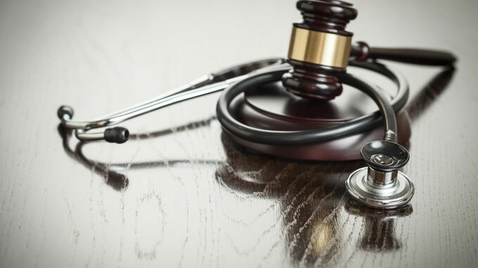 必ずチェックしておきたい、事業内容の 関連法令遵守