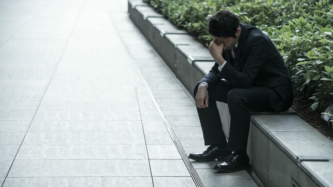 日銀調査…コロナ禍で「4割が収入減」、景気悪化8割実感も