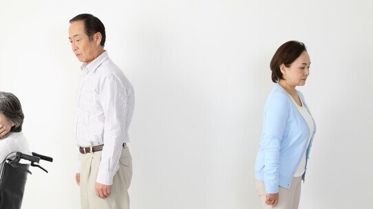 「お母様の居場所は、教えられません」病院スタッフの回答に愕然…母と長女の面会を阻止する長男の〈密かな策略〉