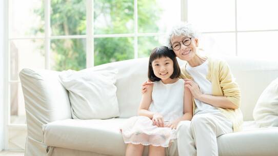 代襲相続とは?その範囲やよくあるトラブル、養子の場合はどうなるのかなど徹底解説