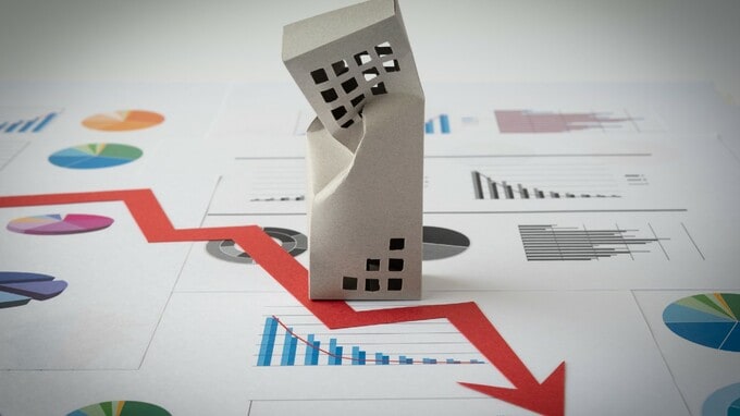 IMF、中期見通しに慎重姿勢