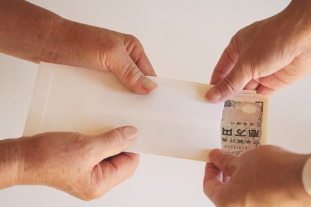 売ってくれるまで帰りませんから