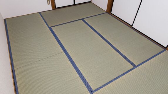 母が老人ホームへ…実家売却を決断した長男。買い手がついたのに「たった6畳」のせいで手放せないワケ【土地家屋調査士が解説】