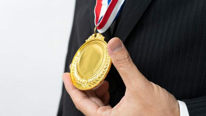 「かじり騒動」で話題の金メダル…かじってはいけない根本理由