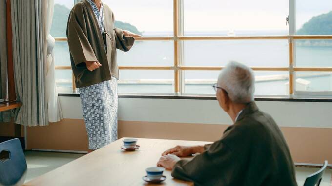 「これからは毎日一緒だな」退職金2,300万円で浮かれていた60歳夫…温泉旅行の夜、妻が見せた“想定外の表情”
