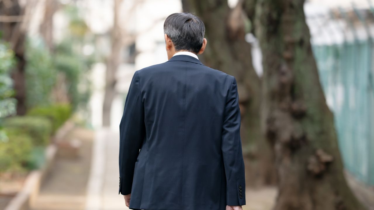 「まさか、家を出るのは私なのか…」〈退職金2,800万円・年金月20万円〉69歳元営業部長、妻から突然の別居要求…住まいが見つからず路頭に迷う