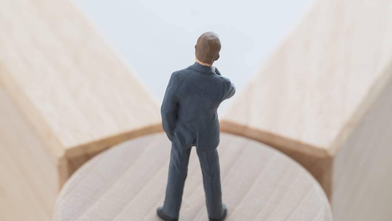 年金14万円 50代会社員 繰上げ 繰下げ受給 損得の分岐点 富裕層向け資産防衛メディア 幻冬舎ゴールドオンライン 年金14万円 50代会社員 繰上げ 繰下げ受給 損得の分岐点 富裕層向け資産防衛メディア 幻冬舎ゴールドオンライン