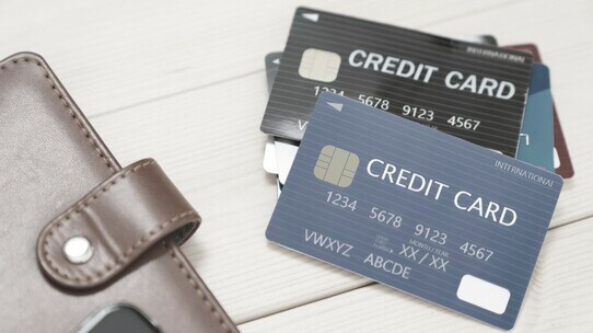 「父が亡くなりました。免許証とクレジットカードはどうしたらいいですか?」【公認会計士が解説】