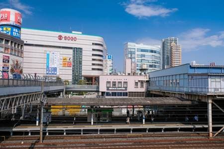 川口駅より東口方面を望む