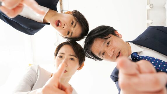 自分のパソコンを使ってください！派遣会社の〈とんでも要求〉を飲んでいた「派遣のシングルマザー」が遂に大爆発…派遣社員と派遣会社、派遣先企業の間に起きたトラブル事例