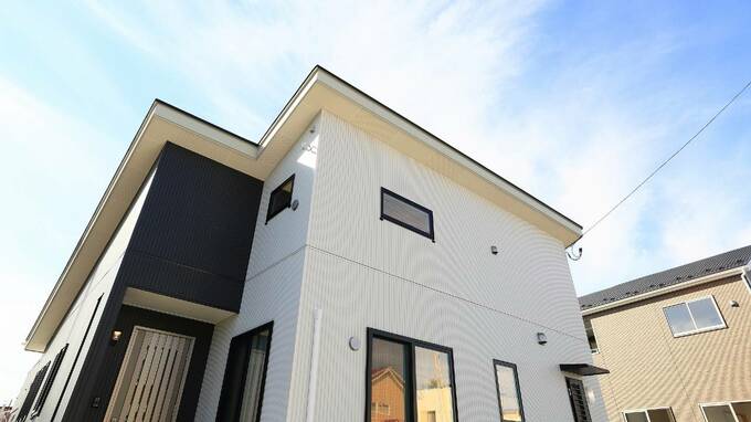 同居の長男に自宅を遺したいが、別居の長女と揉めないか不安…希望の相続を実現させる「特定財産承継遺言」の効果と注意点【行政書士が解説】