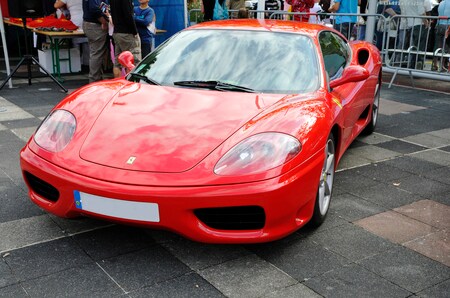 「フェラーリ君」「土地持ちさん」はお金持ちなのか？