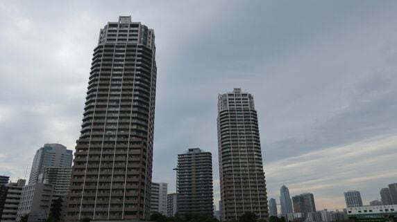 世帯年収2,000万円の30代夫婦「“残クレ住宅ローン”なら2億円のタワマンが買える…」と胸算用　病める東京マンション相場に激震、〈新型住宅ローン〉の真相