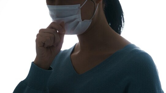 風邪ではない…季節の変わり目に増える「長引く咳」の正体