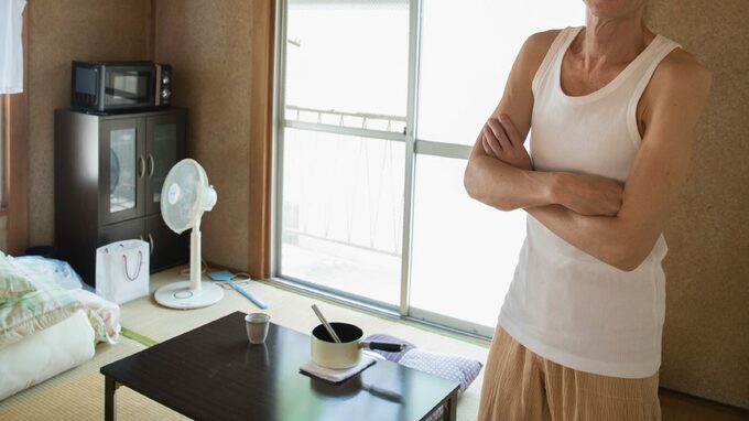 「俺なんか、もう生きてる意味がないのかもな…」年金暮らしの独居80歳男性、“孤立と経済苦”で追い詰められた先に見えた希望