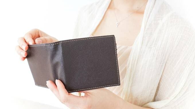 大学生の親「平均年収862万円」も6割はお金が足りず…